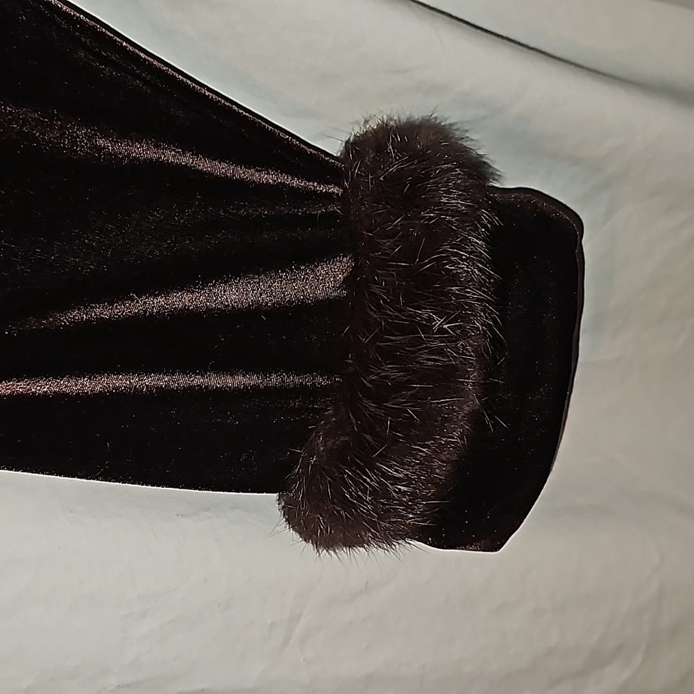 Delicates Wrap Around Bath Robe - Picture 4 of 12